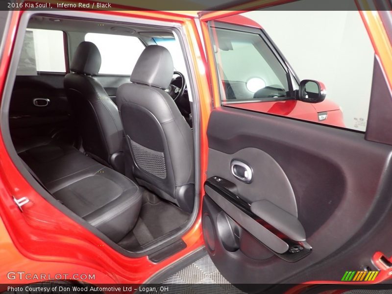 Inferno Red / Black 2016 Kia Soul !