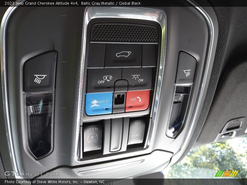 Baltic Gray Metallic / Global Black 2023 Jeep Grand Cherokee Altitude 4x4