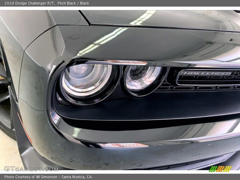 Pitch Black / Black 2019 Dodge Challenger R/T