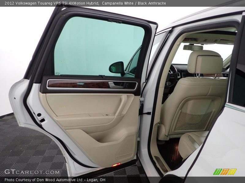 Campanella White / Black Anthracite 2012 Volkswagen Touareg VR6 TSI 4XMotion Hybrid