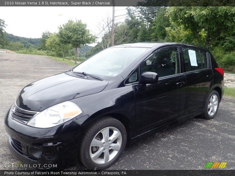 Super Black / Charcoal 2010 Nissan Versa 1.8 SL Hatchback