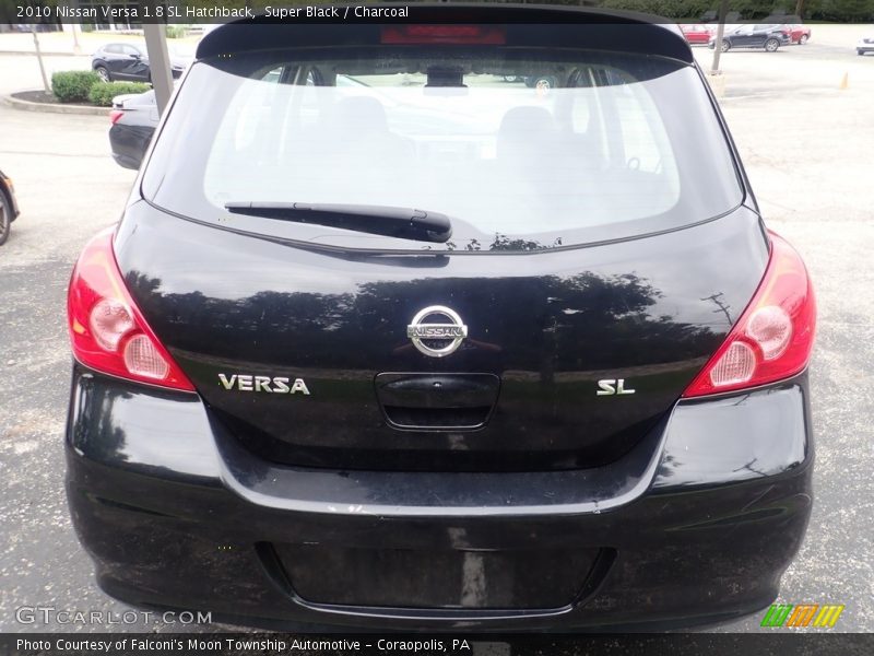 Super Black / Charcoal 2010 Nissan Versa 1.8 SL Hatchback