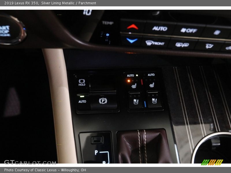 Silver Lining Metallic / Parchment 2019 Lexus RX 350