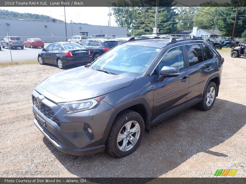 Lunar Rock / Black 2019 Toyota RAV4 XLE