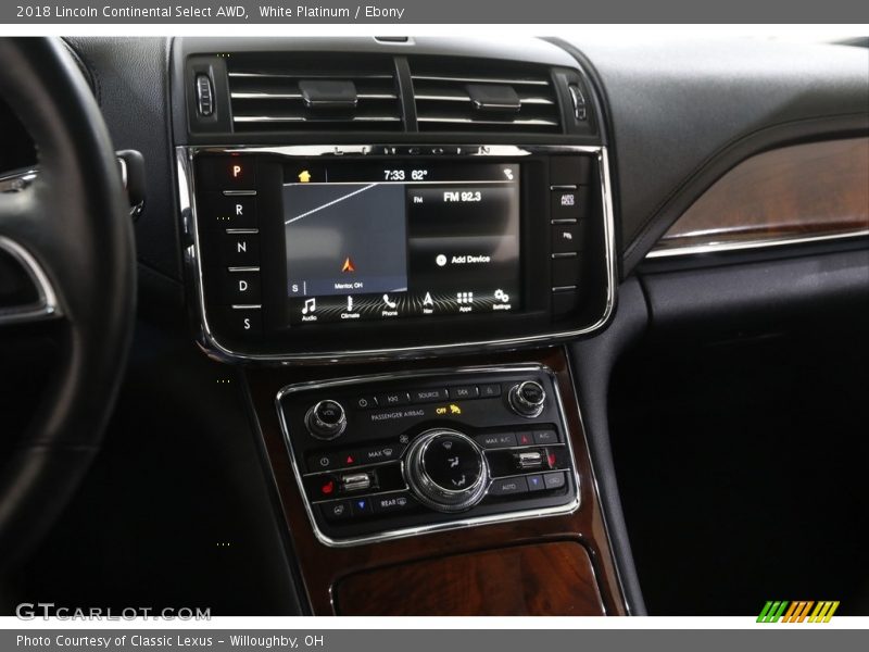 White Platinum / Ebony 2018 Lincoln Continental Select AWD