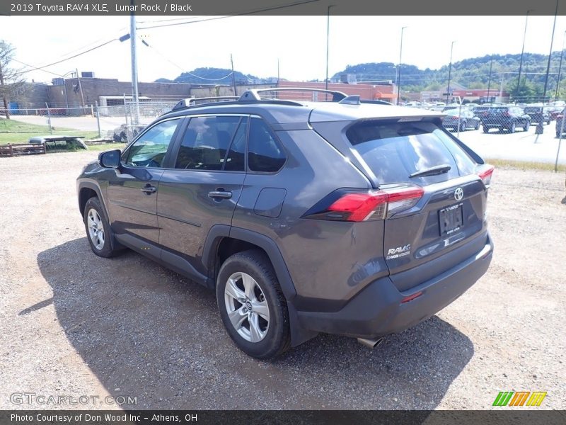 Lunar Rock / Black 2019 Toyota RAV4 XLE
