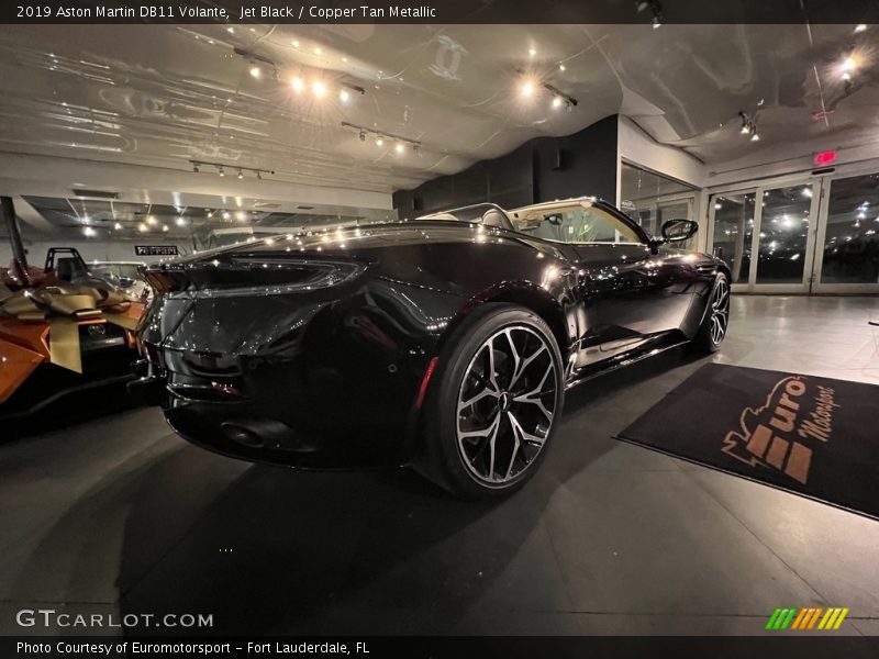 Jet Black / Copper Tan Metallic 2019 Aston Martin DB11 Volante