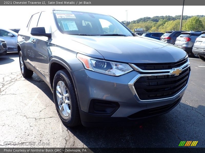 Satin Steel Metallic / Jet Black 2021 Chevrolet Traverse LS