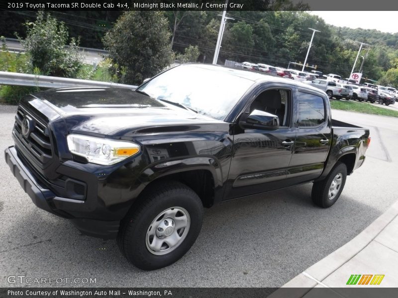 Midnight Black Metallic / Cement Gray 2019 Toyota Tacoma SR Double Cab 4x4