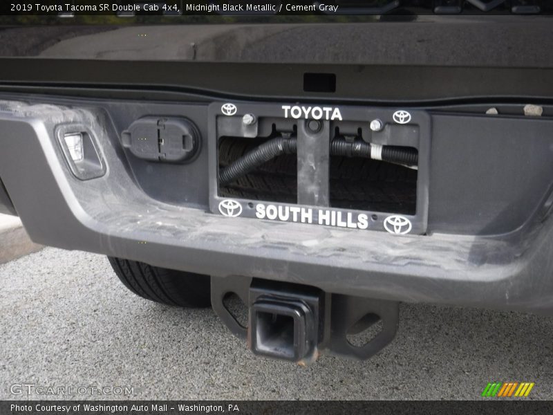 Midnight Black Metallic / Cement Gray 2019 Toyota Tacoma SR Double Cab 4x4