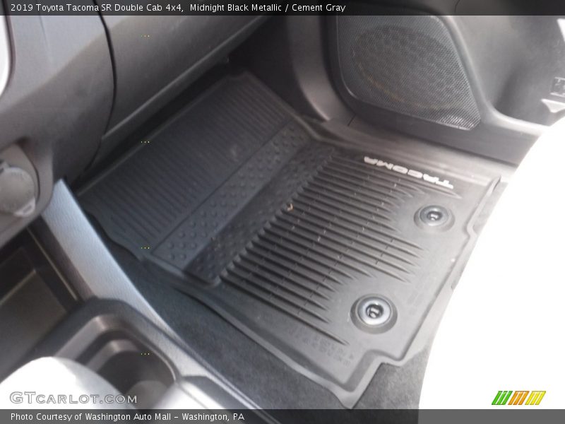 Midnight Black Metallic / Cement Gray 2019 Toyota Tacoma SR Double Cab 4x4
