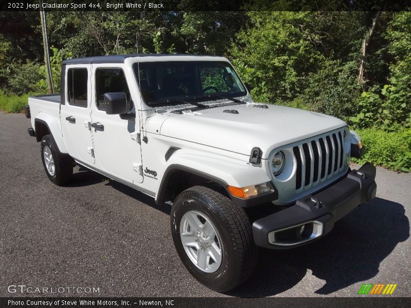 Bright White / Black 2022 Jeep Gladiator Sport 4x4