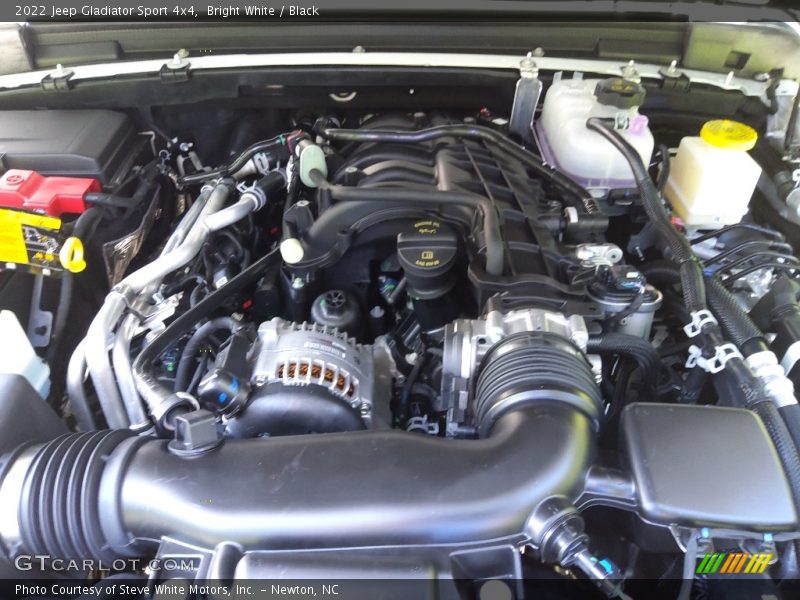 Bright White / Black 2022 Jeep Gladiator Sport 4x4