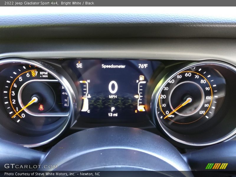 Bright White / Black 2022 Jeep Gladiator Sport 4x4