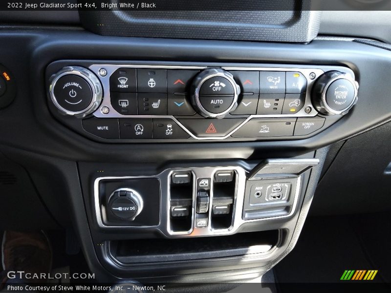 Bright White / Black 2022 Jeep Gladiator Sport 4x4