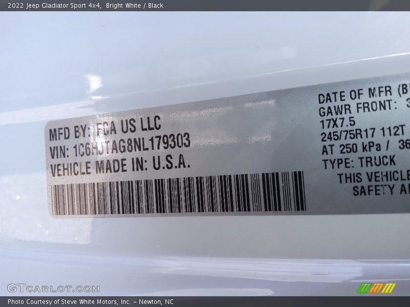 Bright White / Black 2022 Jeep Gladiator Sport 4x4