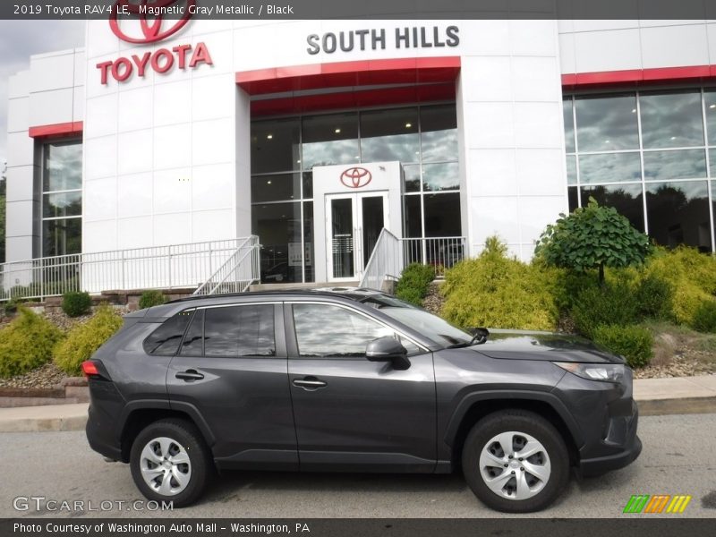 Magnetic Gray Metallic / Black 2019 Toyota RAV4 LE