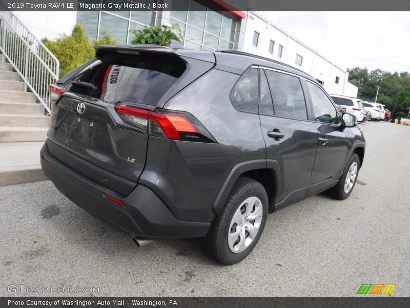 Magnetic Gray Metallic / Black 2019 Toyota RAV4 LE