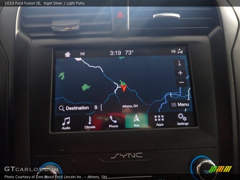 Ingot Silver / Light Putty 2019 Ford Fusion SE