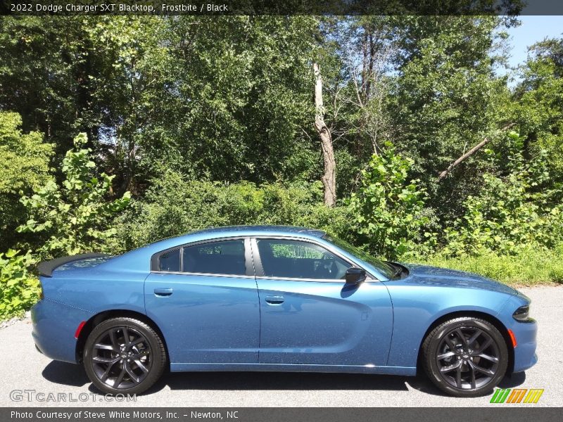 Frostbite / Black 2022 Dodge Charger SXT Blacktop