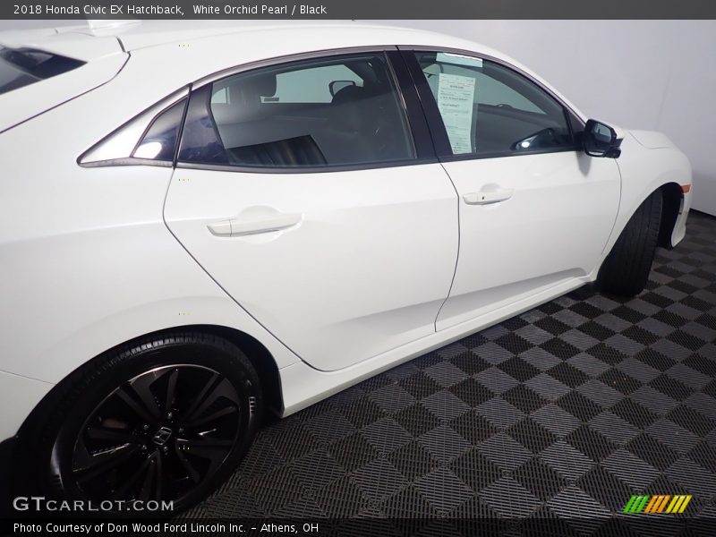 White Orchid Pearl / Black 2018 Honda Civic EX Hatchback