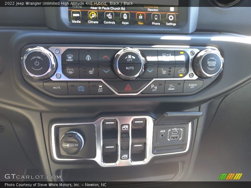 Controls of 2022 Wrangler Unlimited High Altitude 4XE Hybrid