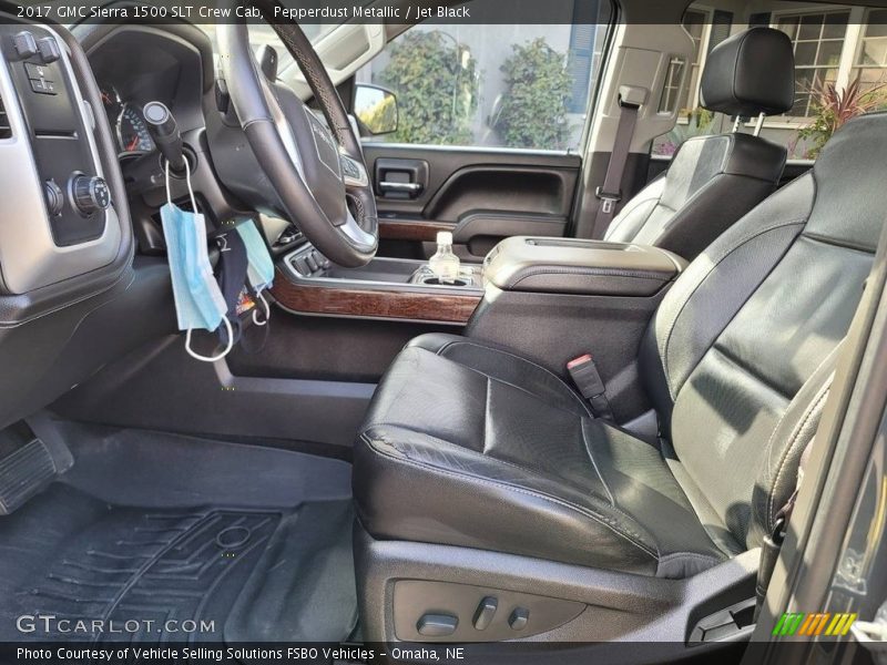 Pepperdust Metallic / Jet Black 2017 GMC Sierra 1500 SLT Crew Cab