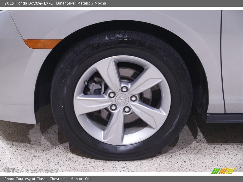 Lunar Silver Metallic / Mocha 2019 Honda Odyssey EX-L