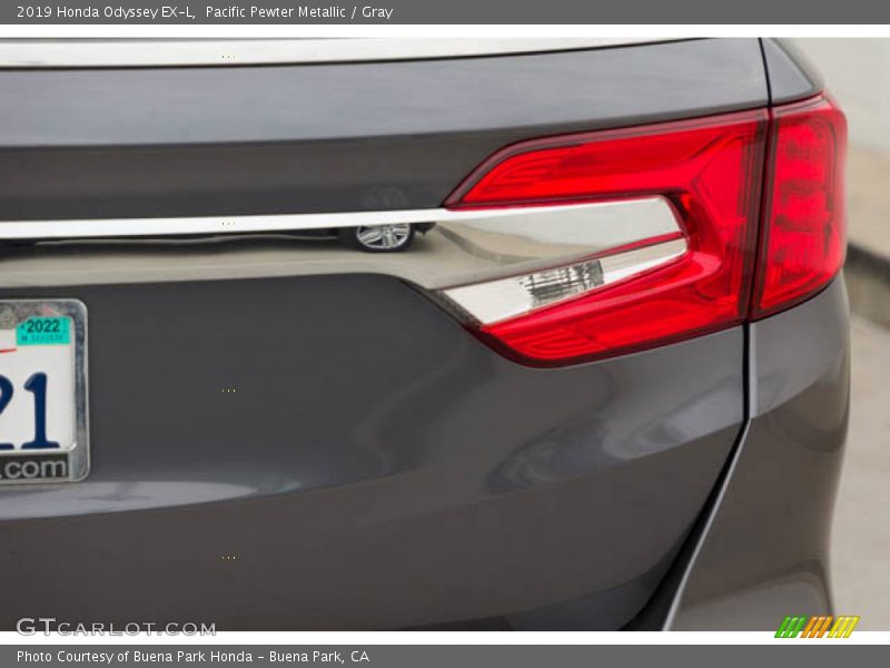 Pacific Pewter Metallic / Gray 2019 Honda Odyssey EX-L