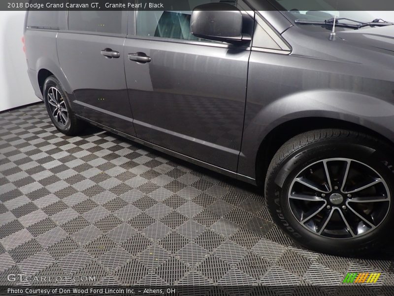 Granite Pearl / Black 2018 Dodge Grand Caravan GT