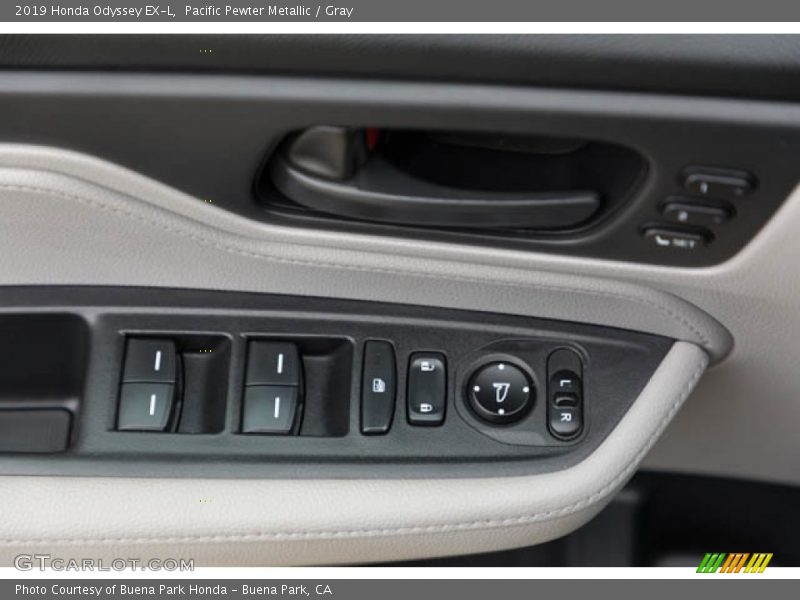 Pacific Pewter Metallic / Gray 2019 Honda Odyssey EX-L