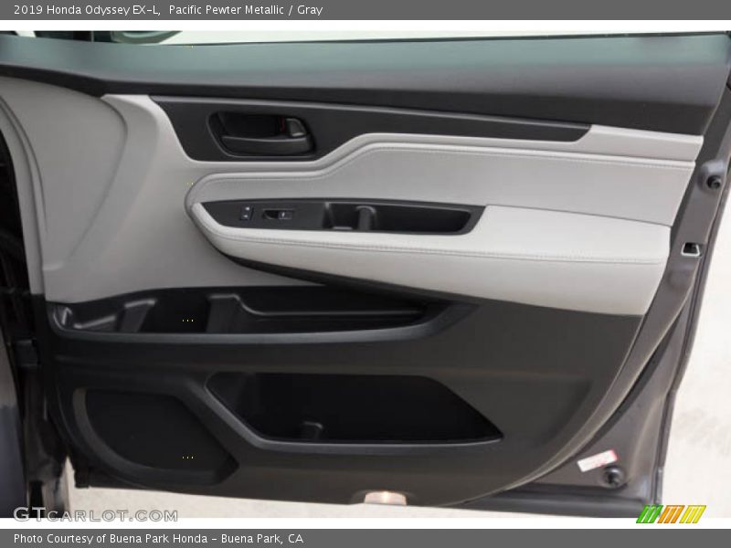 Pacific Pewter Metallic / Gray 2019 Honda Odyssey EX-L
