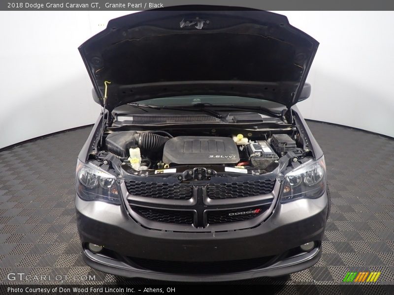 Granite Pearl / Black 2018 Dodge Grand Caravan GT