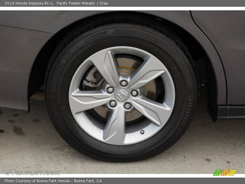 Pacific Pewter Metallic / Gray 2019 Honda Odyssey EX-L