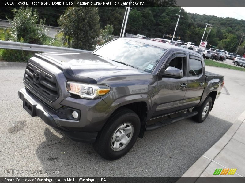 Magnetic Gray Metallic / Cement Gray 2016 Toyota Tacoma SR5 Double Cab