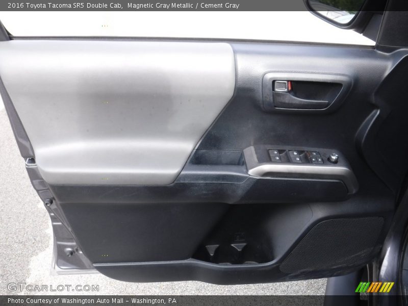 Magnetic Gray Metallic / Cement Gray 2016 Toyota Tacoma SR5 Double Cab