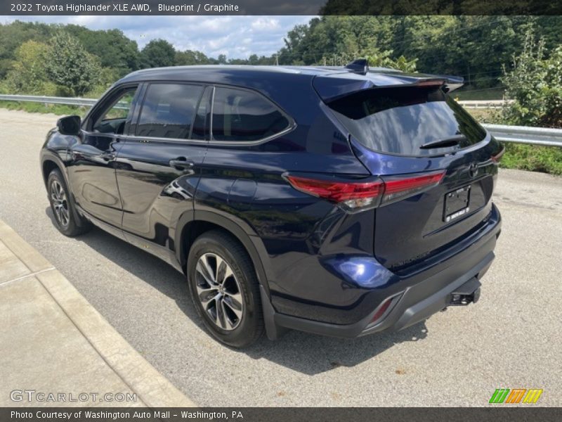 Blueprint / Graphite 2022 Toyota Highlander XLE AWD