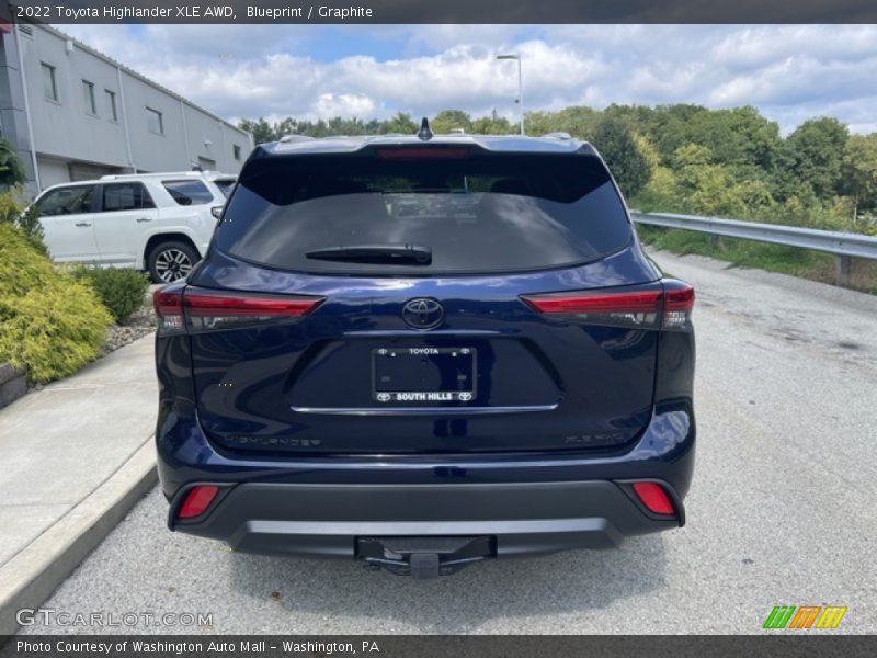 Blueprint / Graphite 2022 Toyota Highlander XLE AWD
