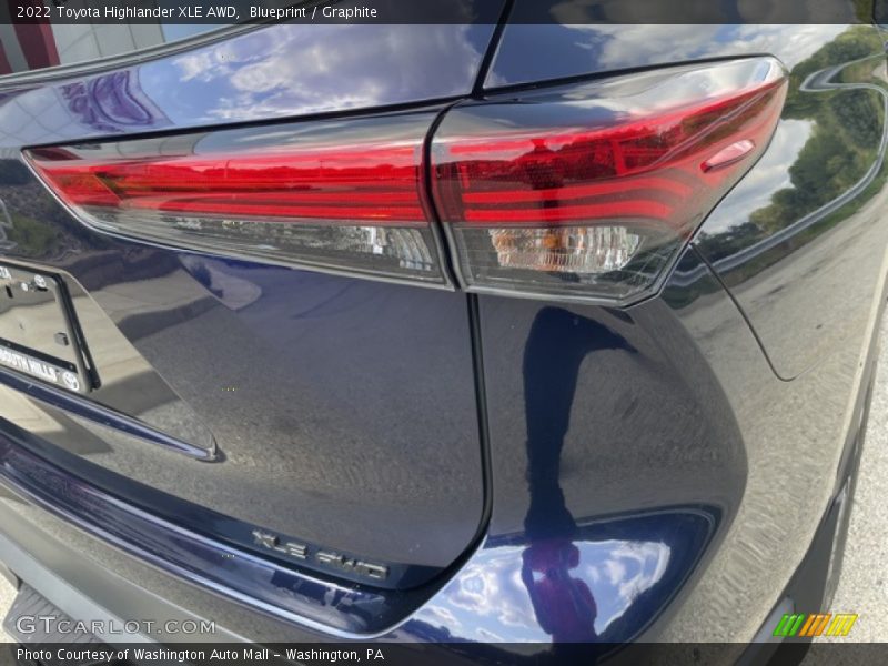 Blueprint / Graphite 2022 Toyota Highlander XLE AWD