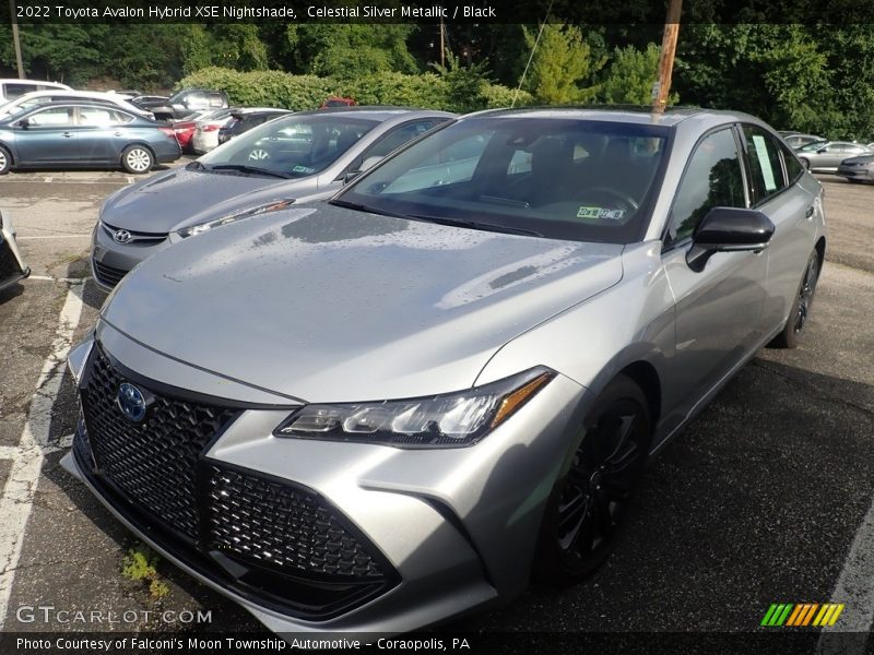 Front 3/4 View of 2022 Avalon Hybrid XSE Nightshade
