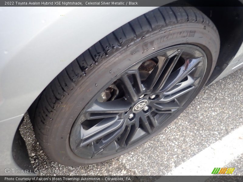 Celestial Silver Metallic / Black 2022 Toyota Avalon Hybrid XSE Nightshade