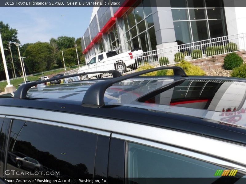 Celestial Silver Metallic / Black 2019 Toyota Highlander SE AWD