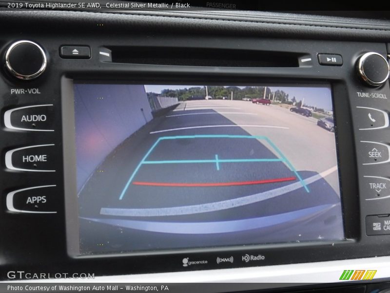 Celestial Silver Metallic / Black 2019 Toyota Highlander SE AWD