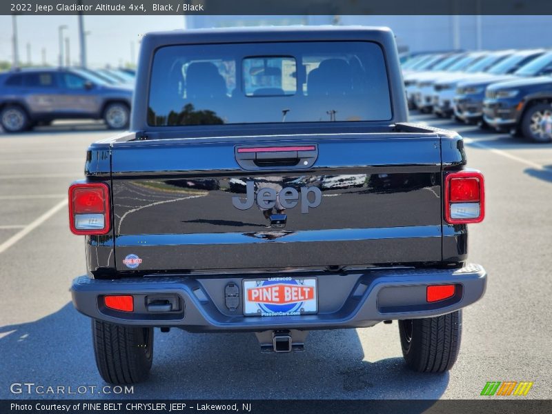 Black / Black 2022 Jeep Gladiator Altitude 4x4