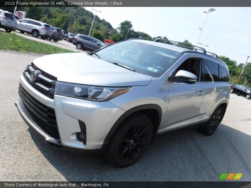 Celestial Silver Metallic / Black 2019 Toyota Highlander SE AWD