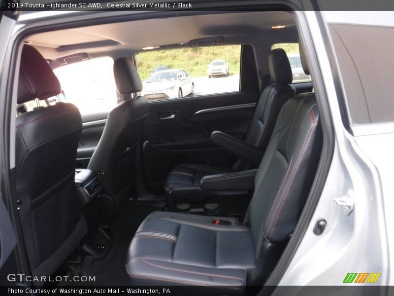 Celestial Silver Metallic / Black 2019 Toyota Highlander SE AWD