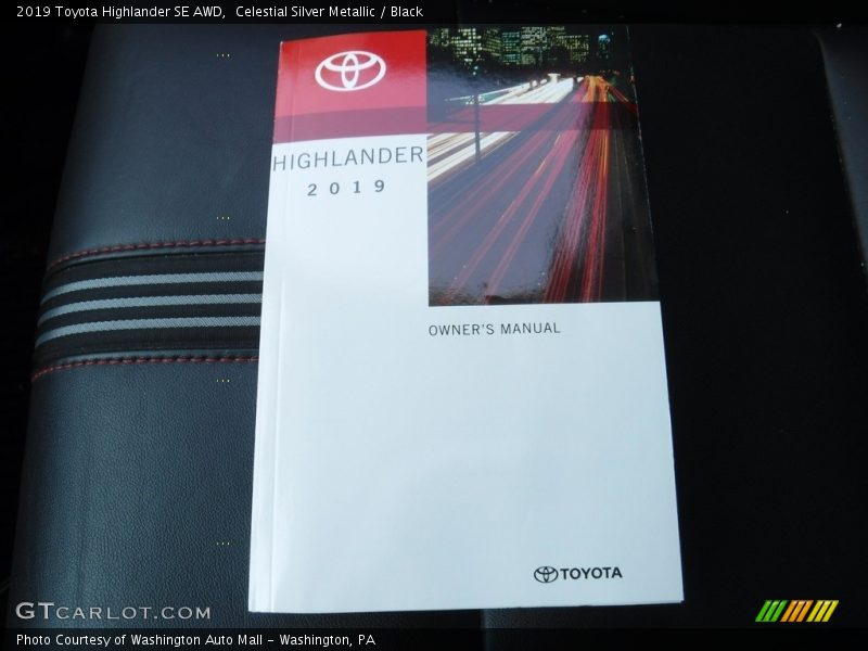 Celestial Silver Metallic / Black 2019 Toyota Highlander SE AWD