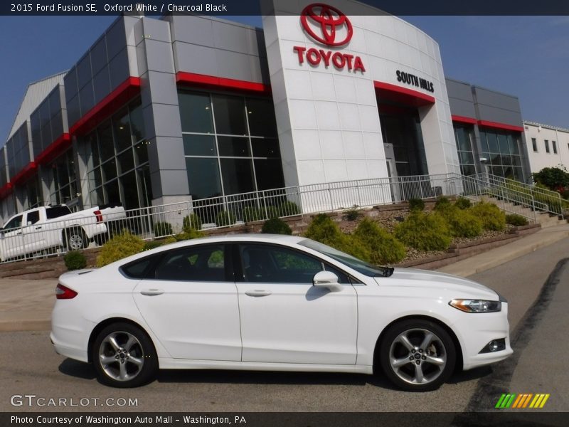 Oxford White / Charcoal Black 2015 Ford Fusion SE