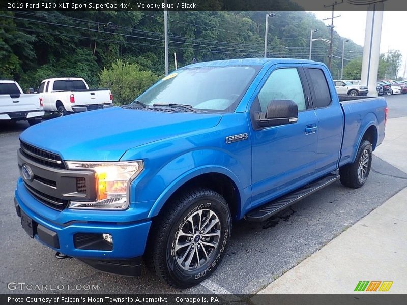 Front 3/4 View of 2019 F150 XLT Sport SuperCab 4x4