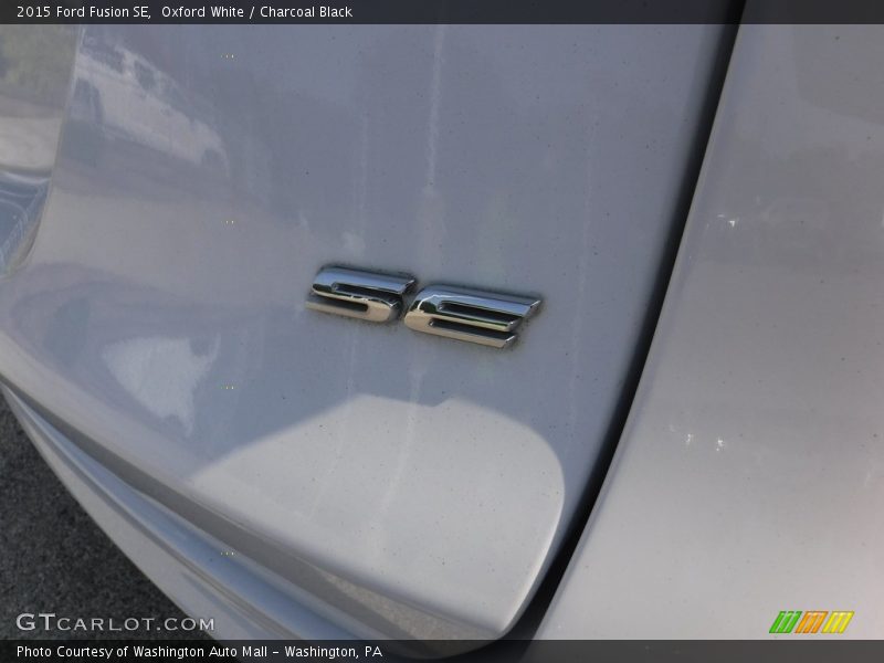 Oxford White / Charcoal Black 2015 Ford Fusion SE